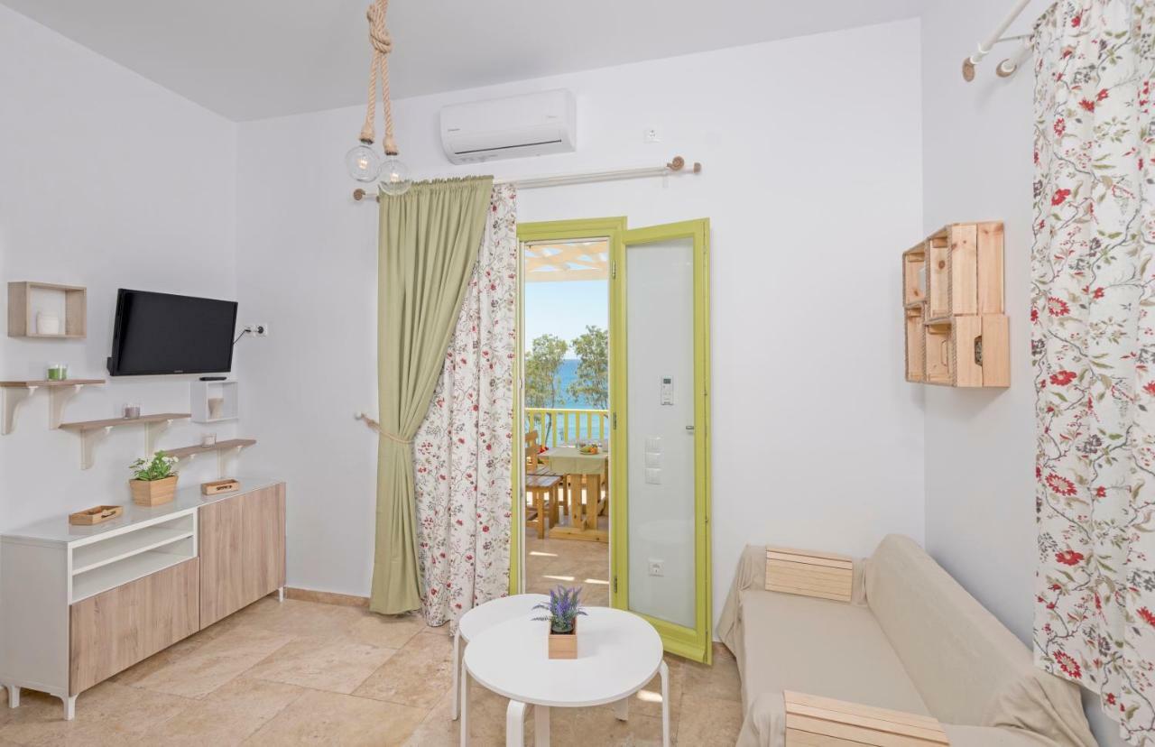 Parathinalos Beach House Livadi  Екстериор снимка
